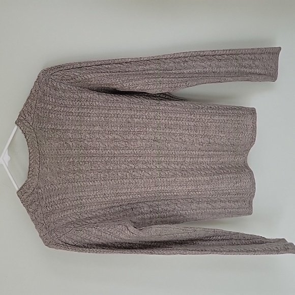 EVELYN GRACE sage green cable knit cashmere sweater.  Size M. - Picture 2 of 4